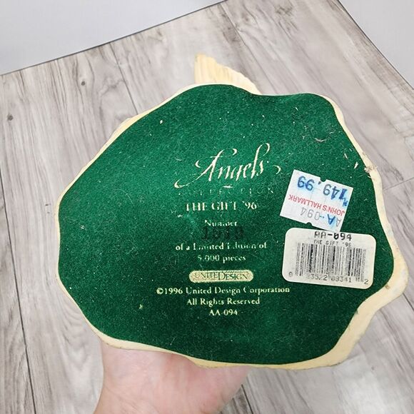 United Design Angel Collection "THE GIFT" 1996 AA-094 - Picture 6 of 6